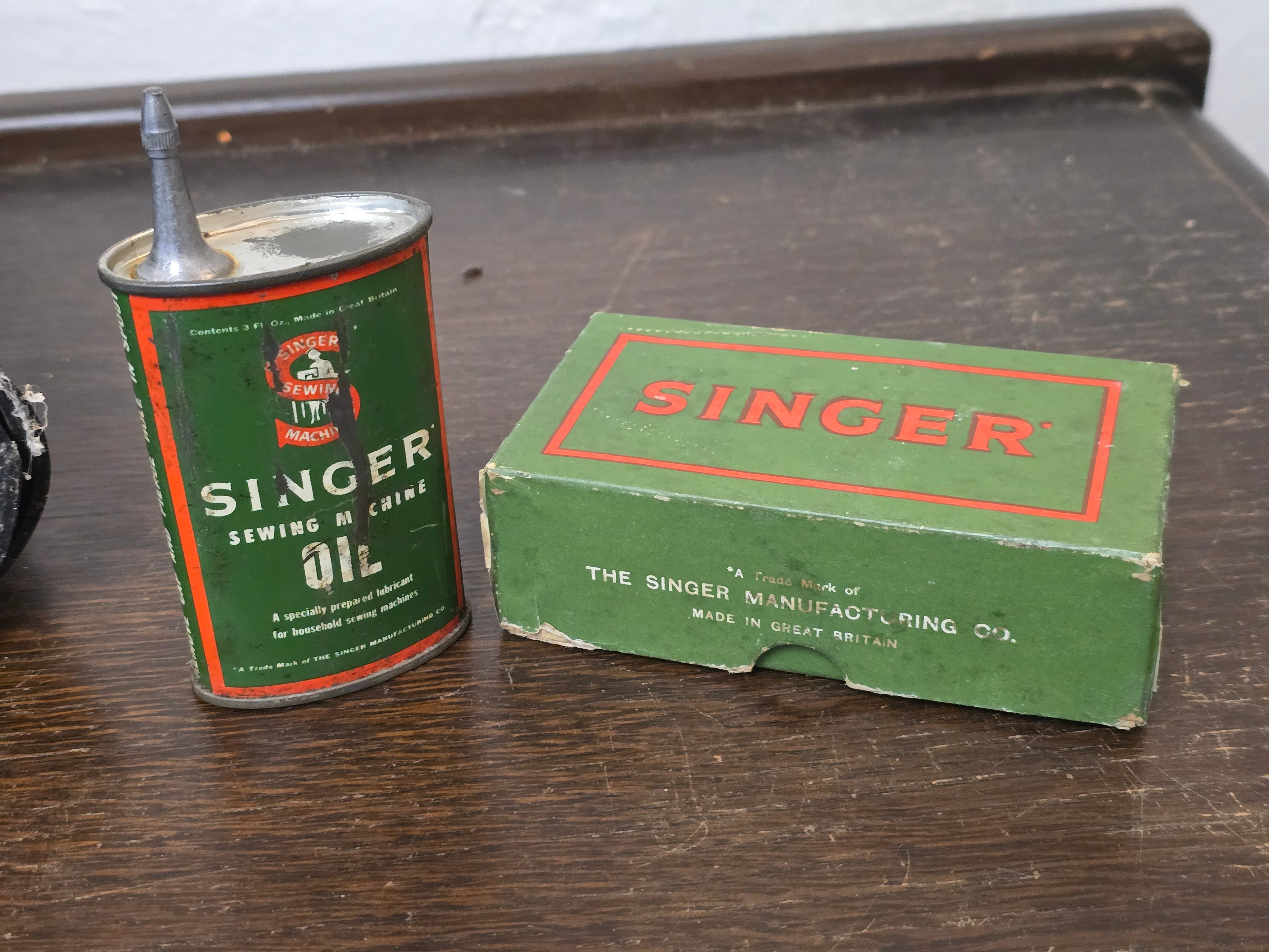 Singer Sewing Machine essentials kit