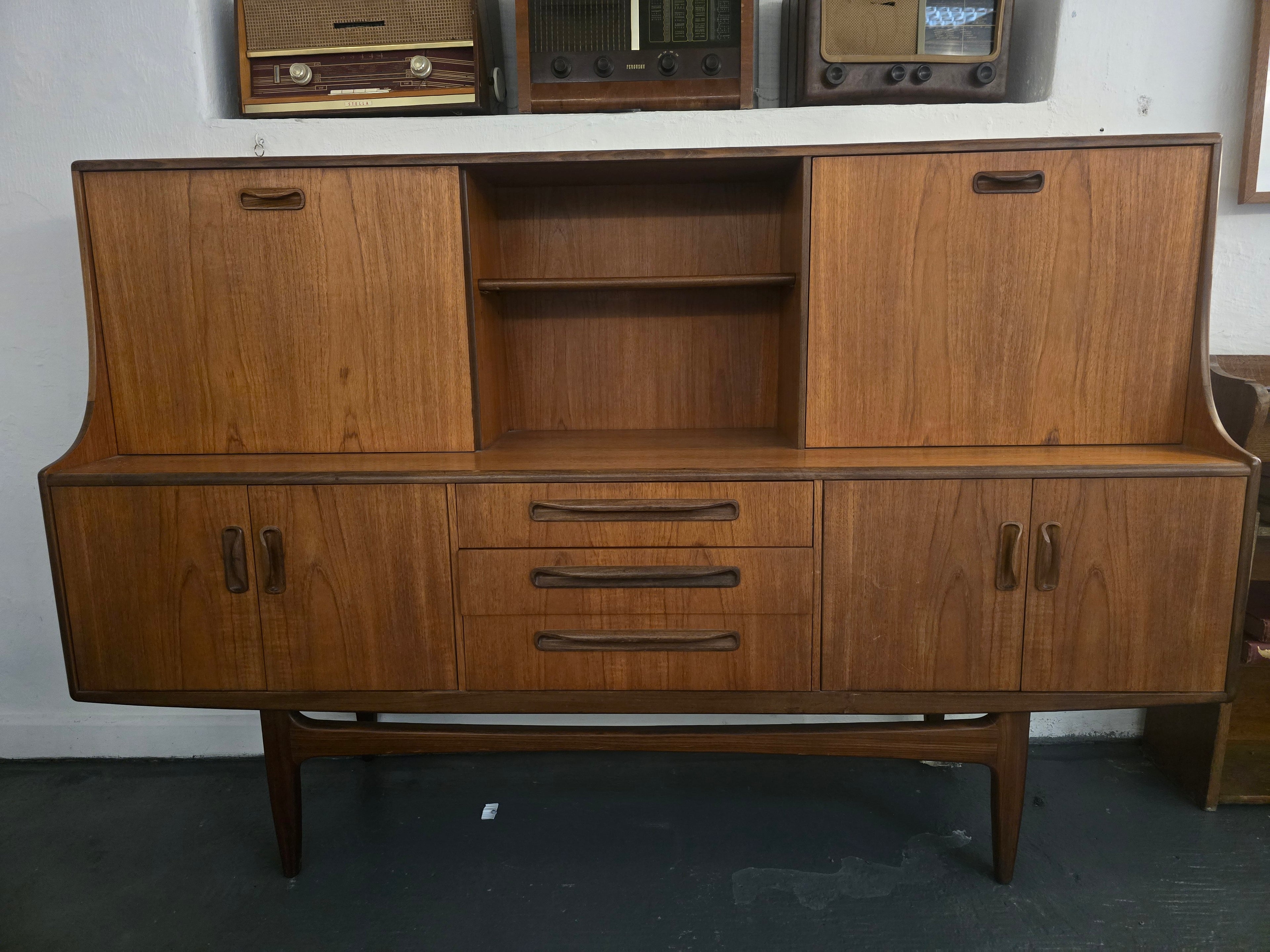 VINTAGE G PLAN FRESCO MID CENTURY TEAK HIGHBOARD