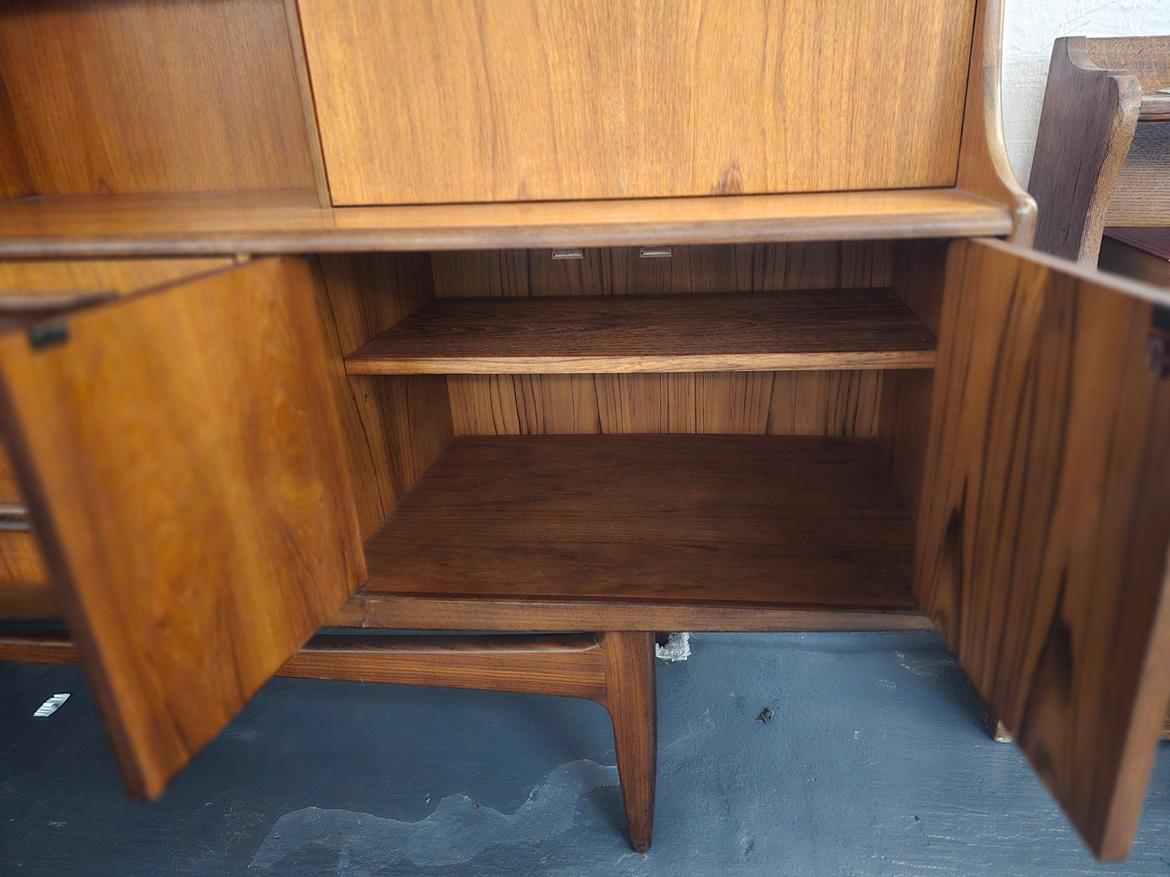 VINTAGE G PLAN FRESCO MID CENTURY TEAK HIGHBOARD